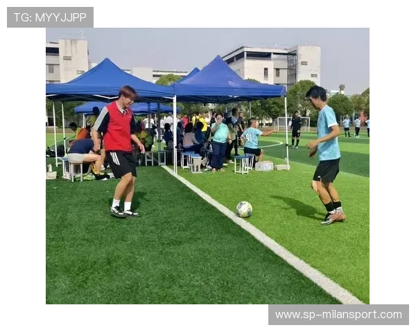 “足球志愿者队伍不断壮大，赛事运行更顺畅”，足球比赛志愿者需要干什么